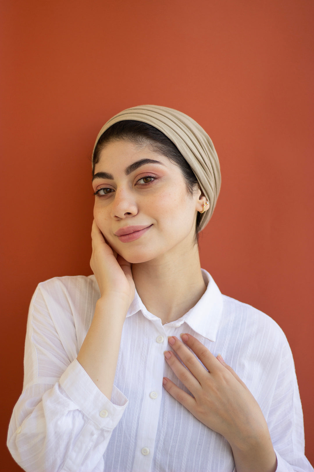 Dark beige “cotton” turban